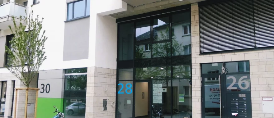 Foto vom Eingang des HdB